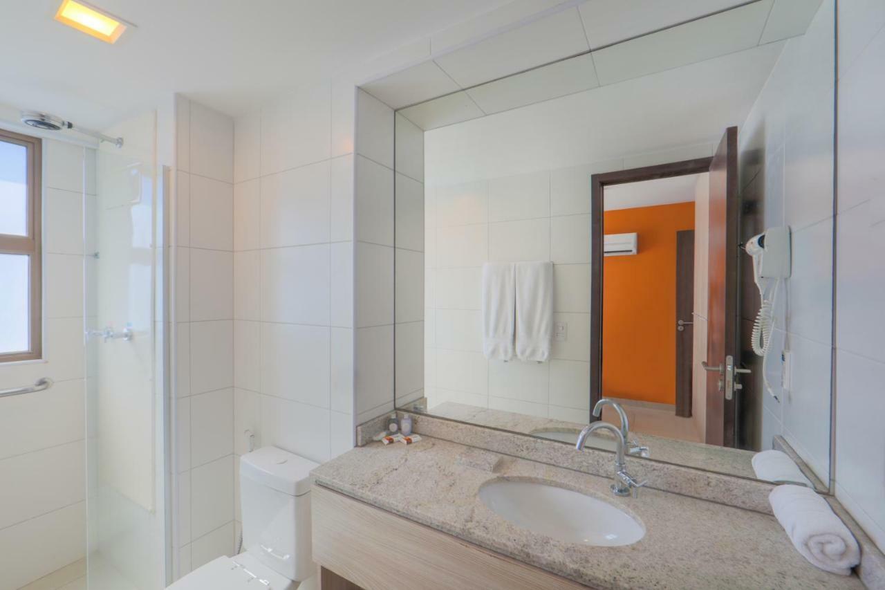 Hy Beach Flats - Convention Appartement Recife Buitenkant foto
